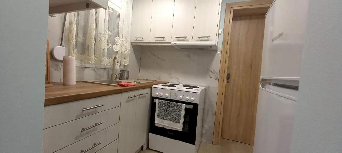 Guesthouse Aggelos Porto Germeno エクステリア 写真
