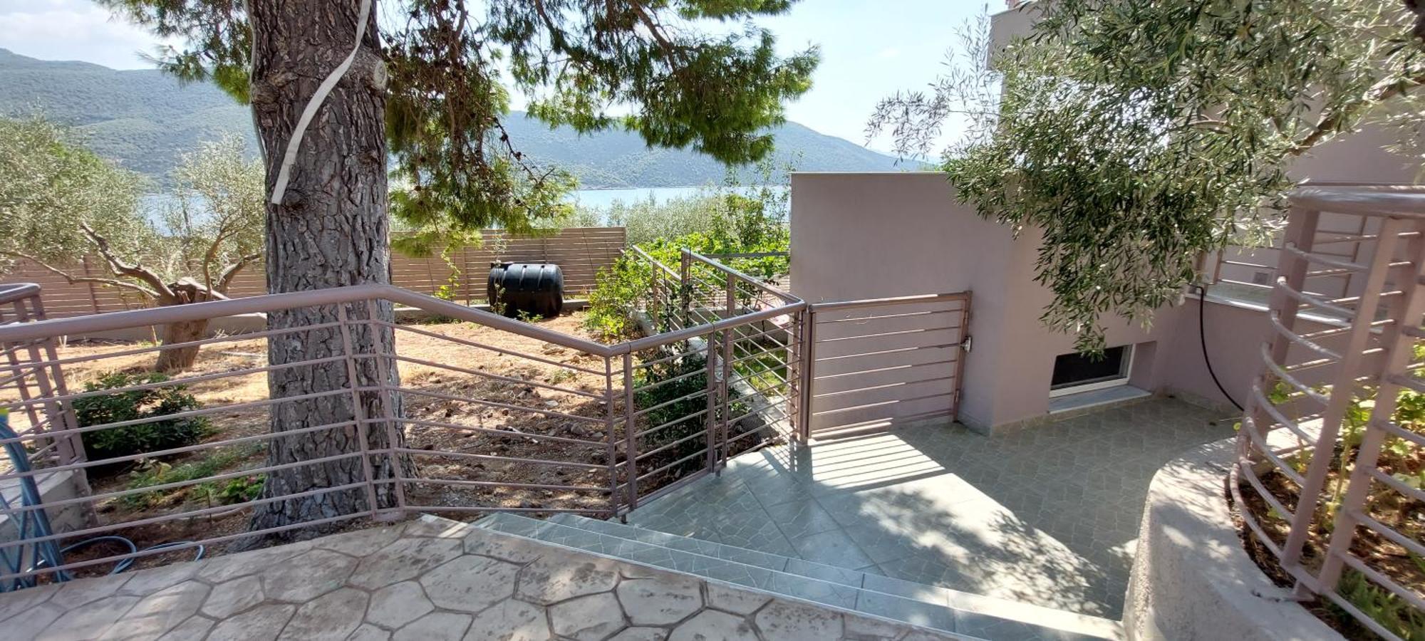 Guesthouse Aggelos Porto Germeno エクステリア 写真